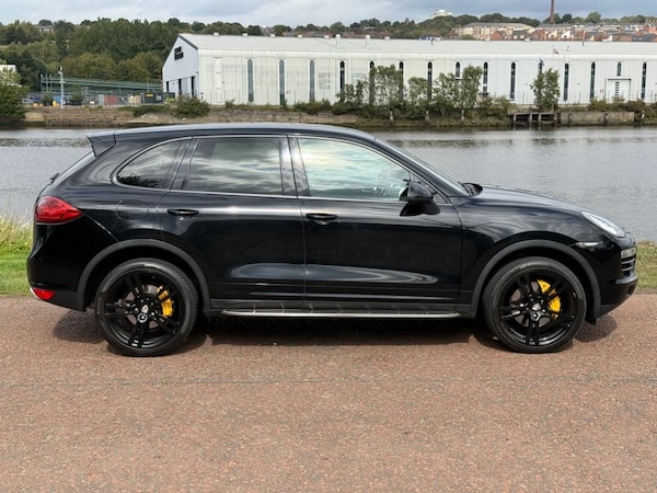 Used Porsche Cayenne 2010 for sale - 75665753: Photo 3