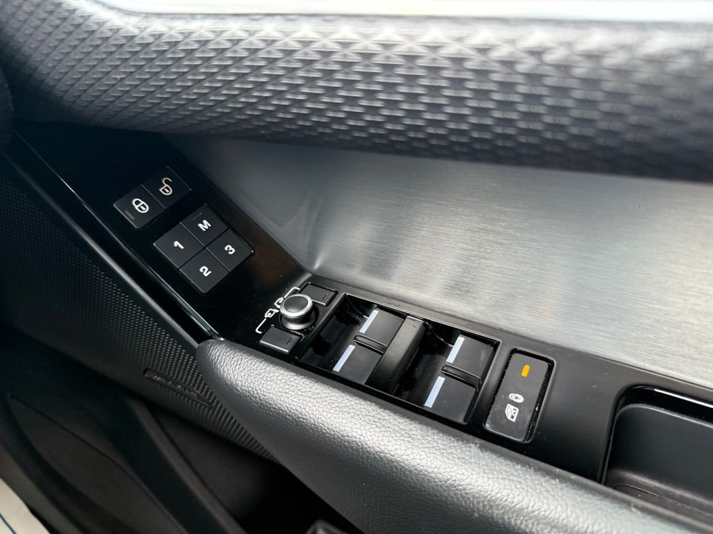 Used Land Rover Range Rover Velar 2018 for sale - 76841647: Photo 23