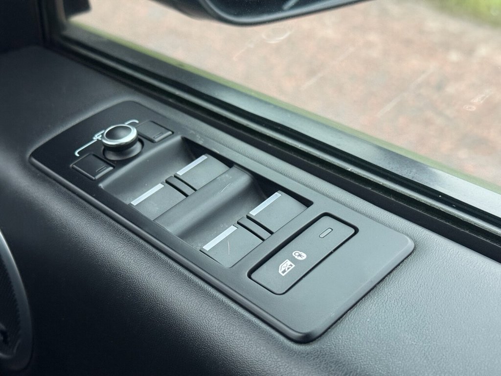 Used Land Rover Discovery 2018 for sale - 77421717: Photo 9