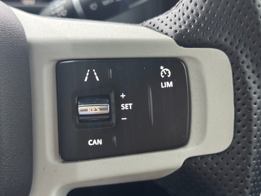 Used Land Rover Defender 2021 for sale - 77507913: Photo 11