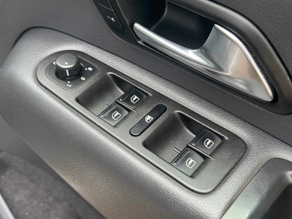 Used Volkswagen Amarok 2013 for sale - 78134420: Photo 12