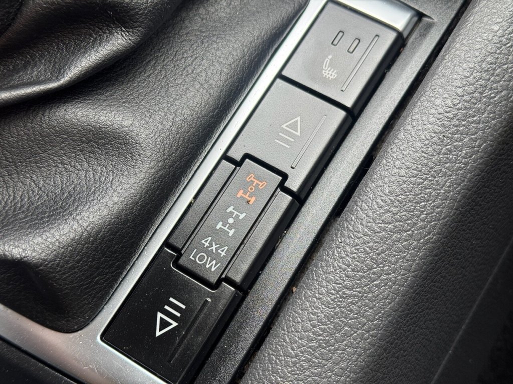 Used Volkswagen Amarok 2013 for sale - 78134420: Photo 18