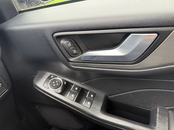 Used Ford Kuga 2022 for sale - 76132275: Photo 30