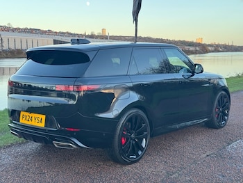 Used Land Rover Range Rover Sport 2024 for sale - 76783802: Photo