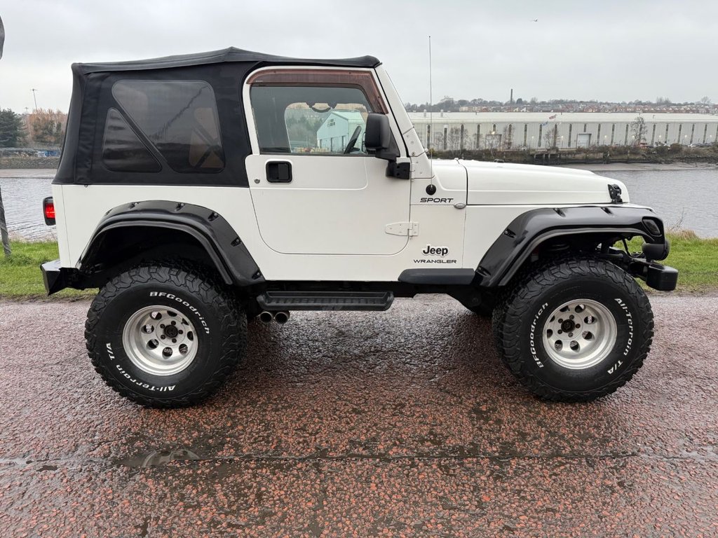 Used Jeep Wrangler 2022 for sale - 77328408: Photo 2