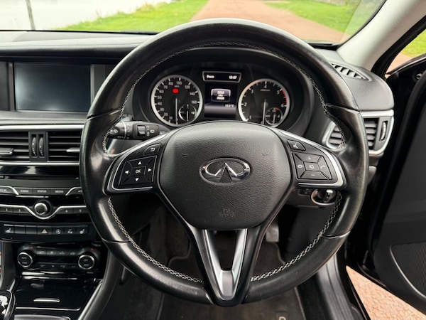 Used Infiniti Q30 2016 for sale - 76291614: Photo 14
