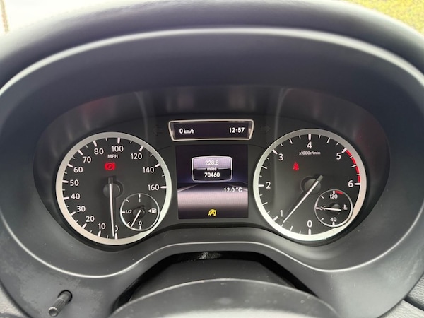 Used Infiniti Q30 2016 for sale - 76291614: Photo 15