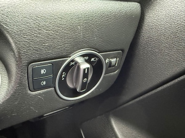 Used Infiniti Q30 2016 for sale - 76291614: Photo 24