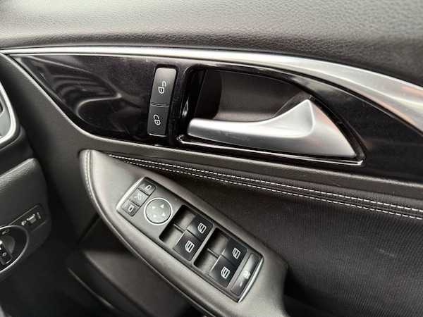Used Infiniti Q30 2016 for sale - 76291614: Photo 25