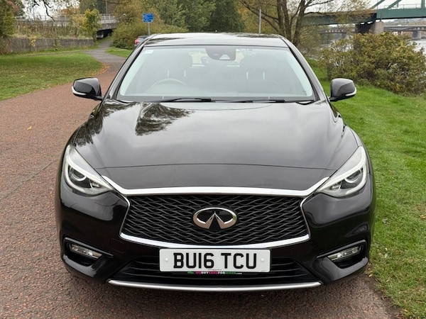 Used Infiniti Q30 2016 for sale - 76291614: Photo 2