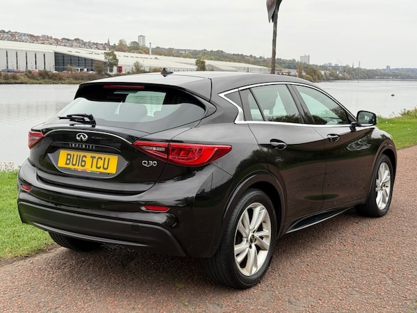 Used Infiniti Q30 2016 for sale - 76291614: Photo 6