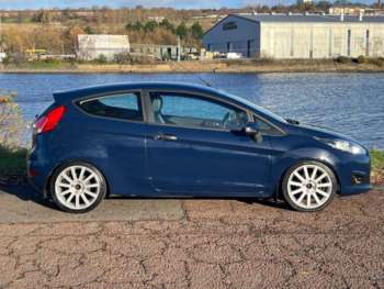 Used Ford Fiesta 2014 for sale - 73003601: Photo