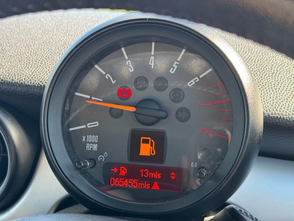 Used MINI Convertible 2014 for sale - 76029527: Photo 14