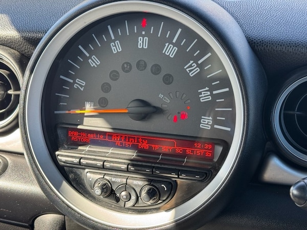 Used MINI Convertible 2014 for sale - 76029527: Photo 21