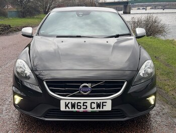 Used Volvo V40 2015 for sale - 77369586: Photo