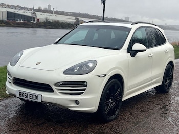 Used Porsche Cayenne 2011 for sale - 76439424: Photo