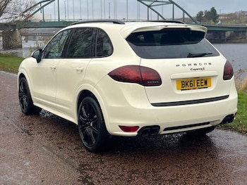 Used Porsche Cayenne 2011 for sale - 76439424: Photo