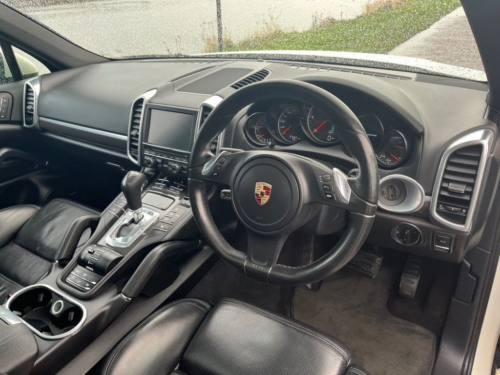 Used Porsche Cayenne 2011 for sale - 76439424: Photo 9