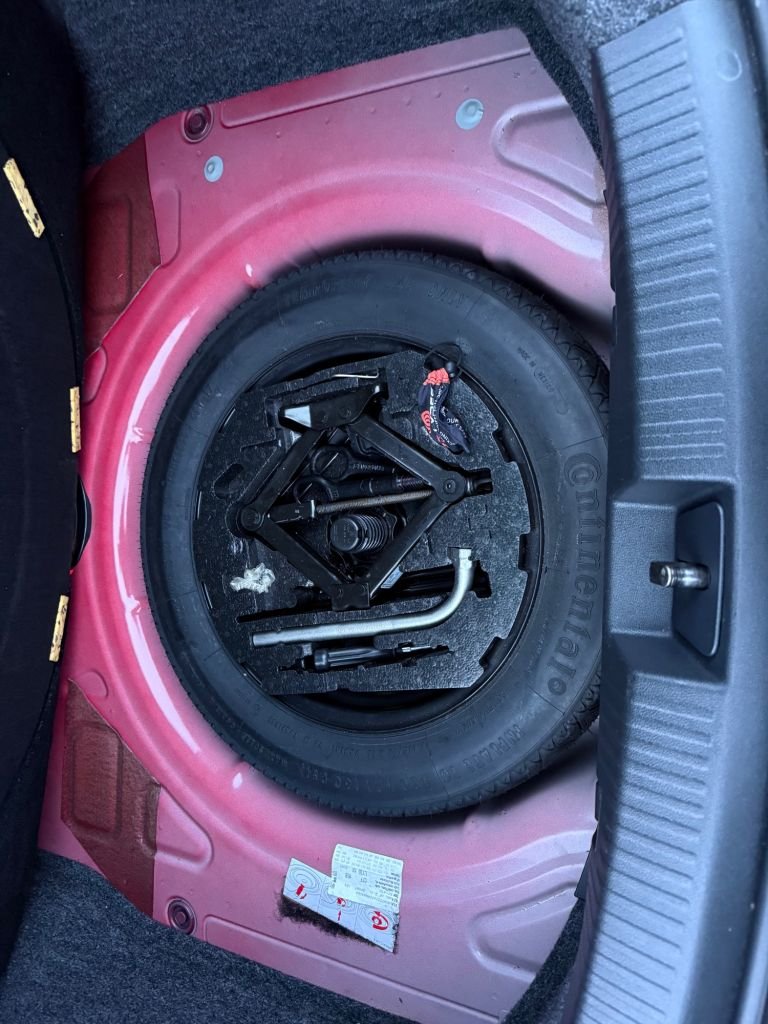 Used Volkswagen Beetle 2013 for sale - 77355634: Photo 13