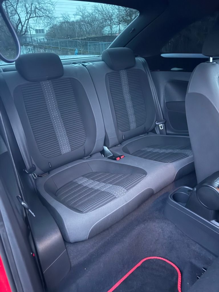 Used Volkswagen Beetle 2013 for sale - 77355634: Photo 14