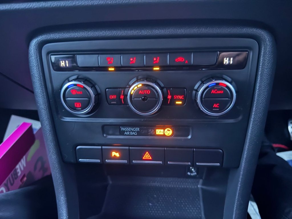 Used Volkswagen Beetle 2013 for sale - 77355634: Photo 22