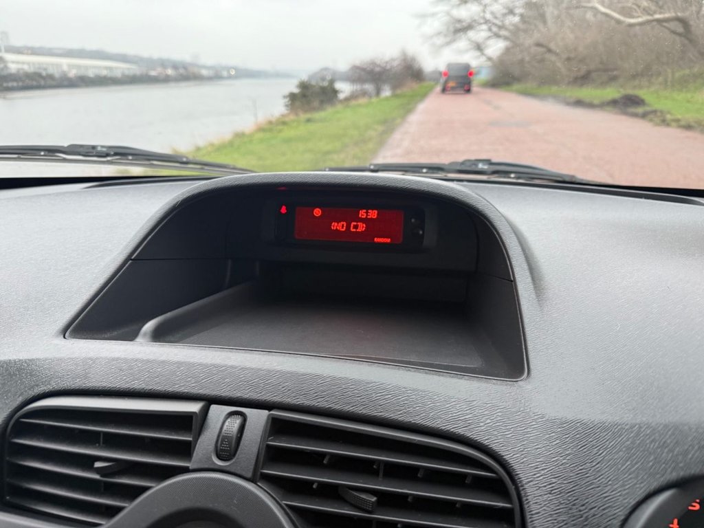 Used Renault Kangoo 2011 for sale - 77328524: Photo 17