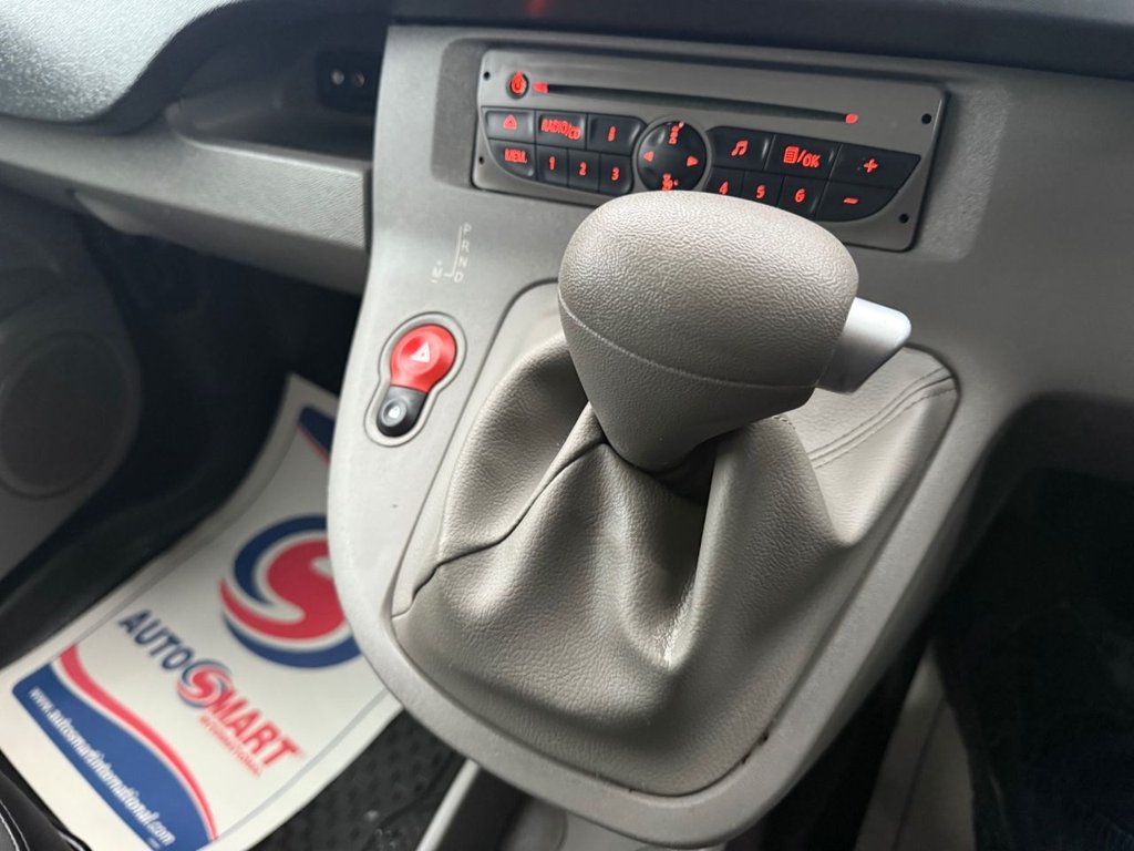 Used Renault Kangoo 2011 for sale - 77328524: Photo 20