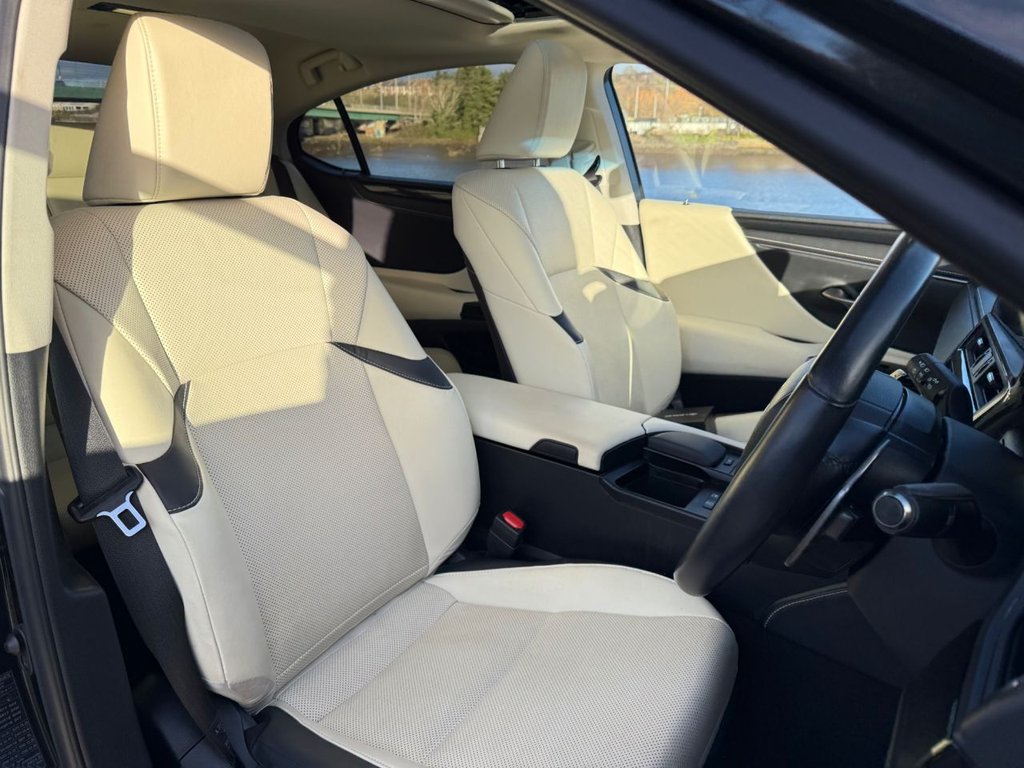 Used Lexus ES 2022 for sale - 77140221: Photo 11