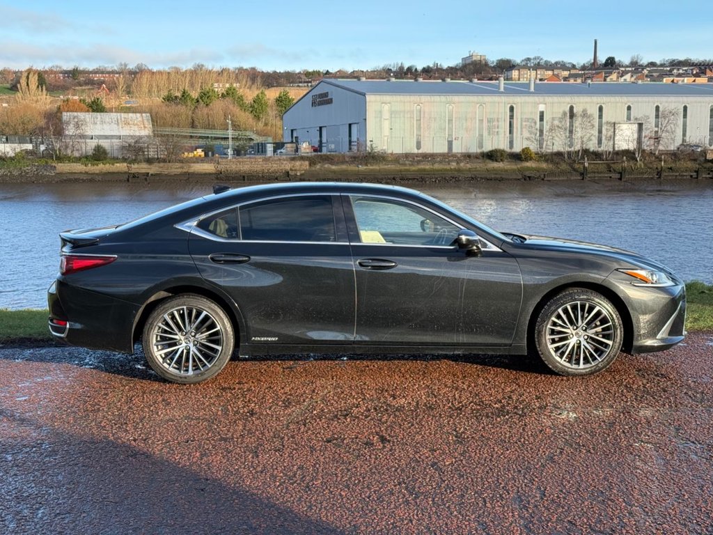 Used Lexus ES 2022 for sale - 77140221: Photo 3