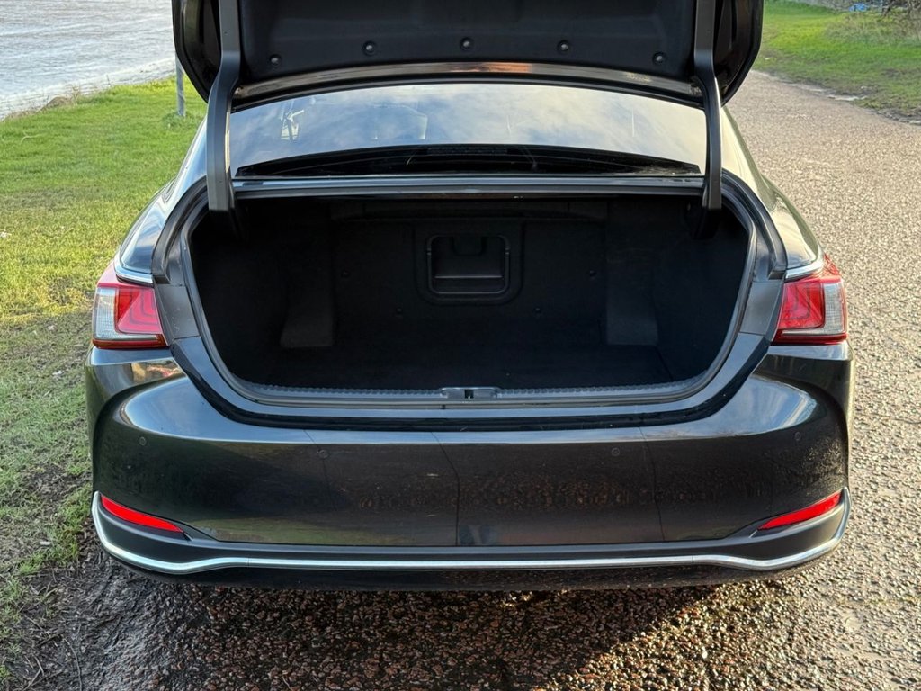 Used Lexus ES 2022 for sale - 77140221: Photo 6