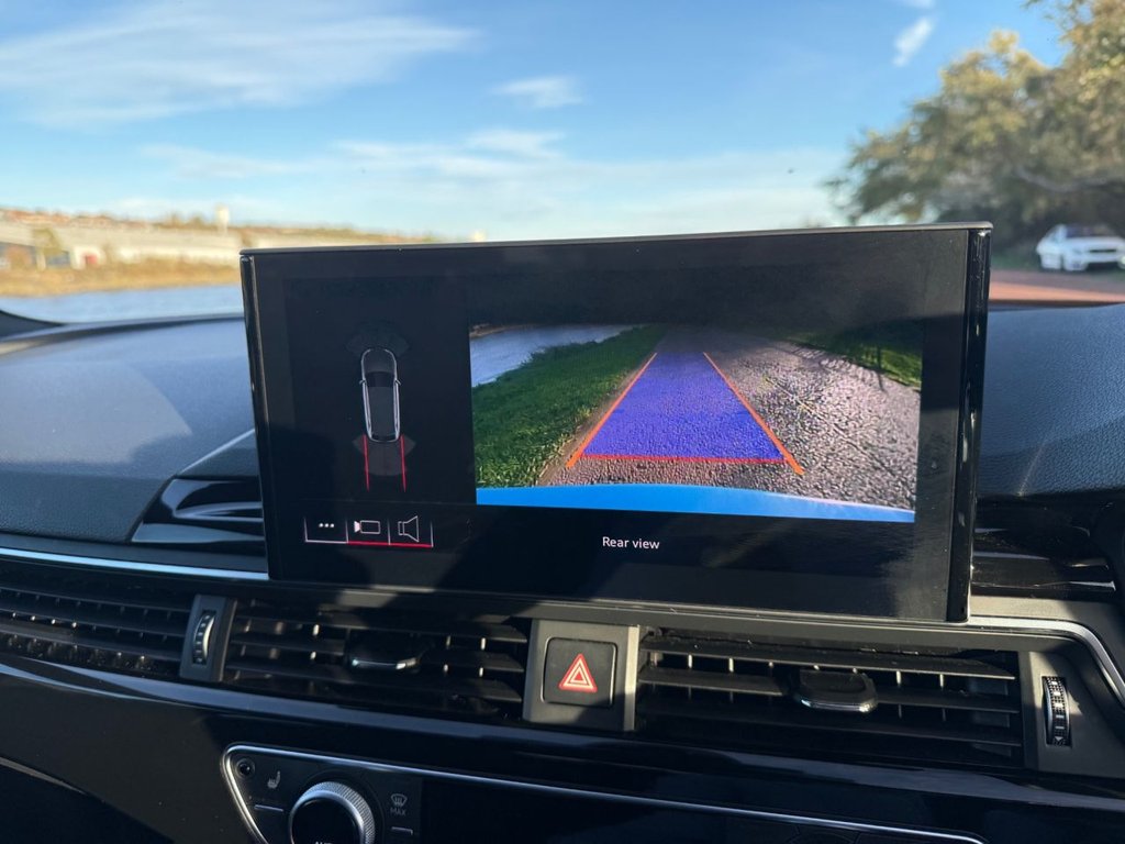 Used Audi A4 Avant 2019 for sale - 76245277: Photo 17