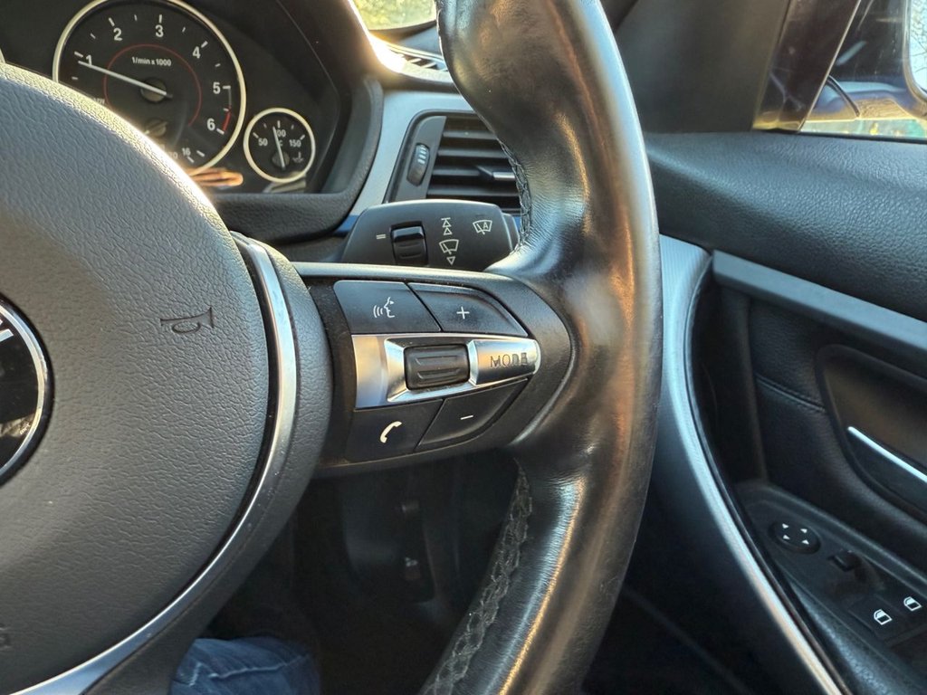 Used BMW 3 Series 2012 for sale - 76406585: Photo 23