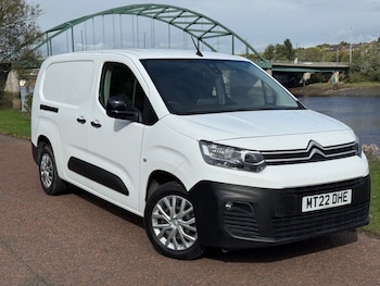 Used Citroen Berlingo 2022 for sale - 76010327: Photo