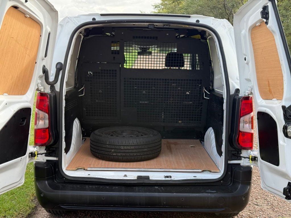 Used Citroen Berlingo 2022 for sale - 76010327: Photo 6