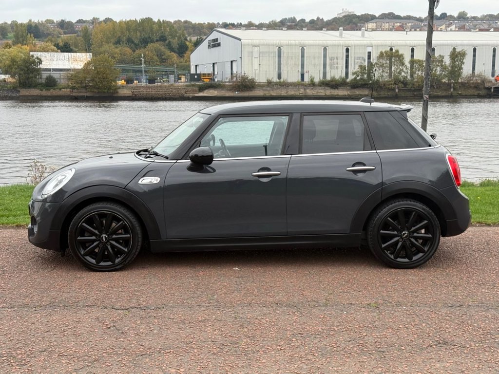 Used MINI Hatch 2017 for sale - 76317196: Photo 28