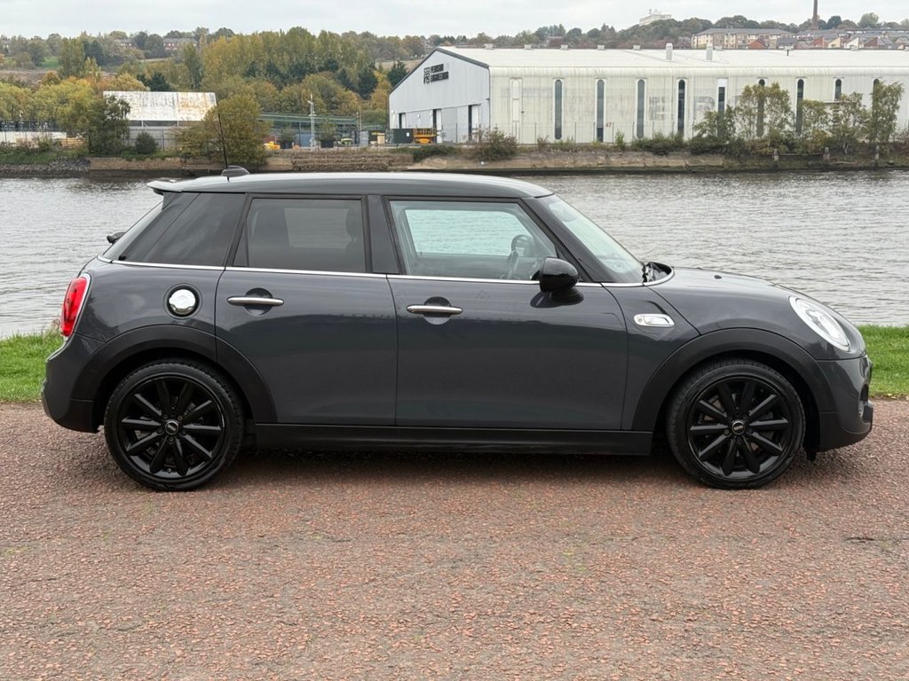 Used MINI Hatch 2017 for sale - 76317196: Photo 3