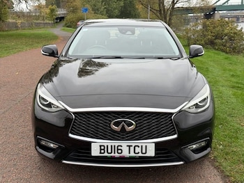 Used Infiniti Q30 2016 for sale - 79394455: Photo