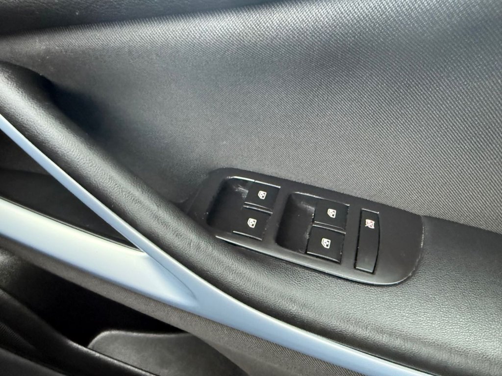 Used Vauxhall Zafira 2016 for sale - 77609170: Photo 25