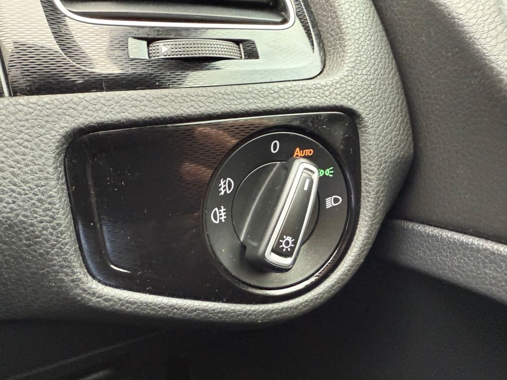 Used Volkswagen Golf 2016 for sale - 76909909: Photo 27