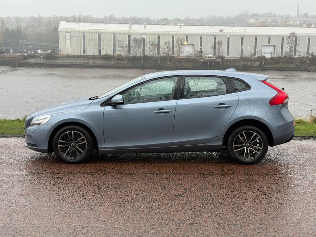 Used Volvo V40 2017 for sale - 77451622: Photo 26