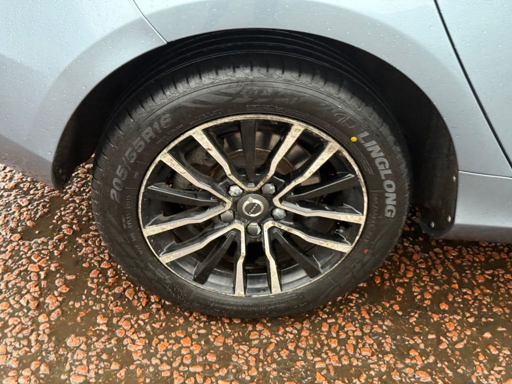 Used Volvo V40 2017 for sale - 77451622: Photo 7