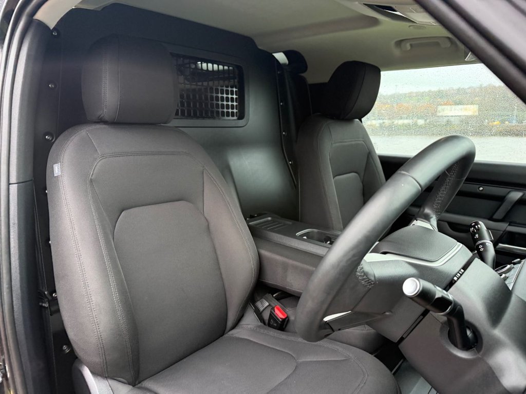 Used Land Rover Defender 2024 for sale - 77534672: Photo 11