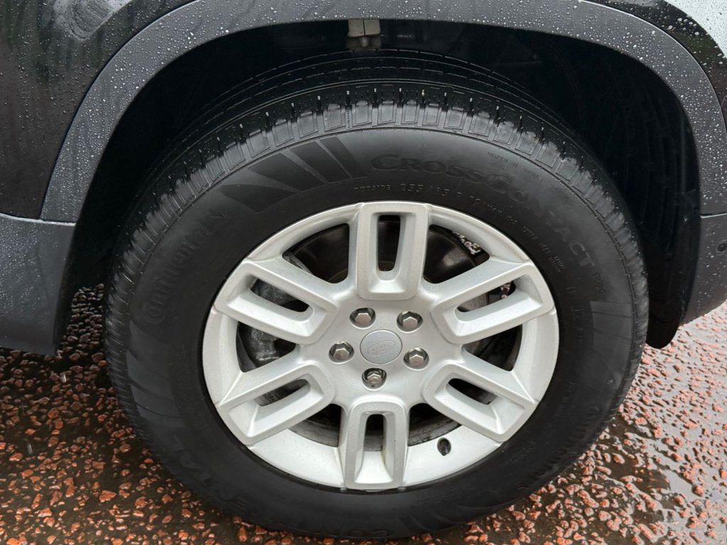 Used Land Rover Defender 2024 for sale - 77534672: Photo 8