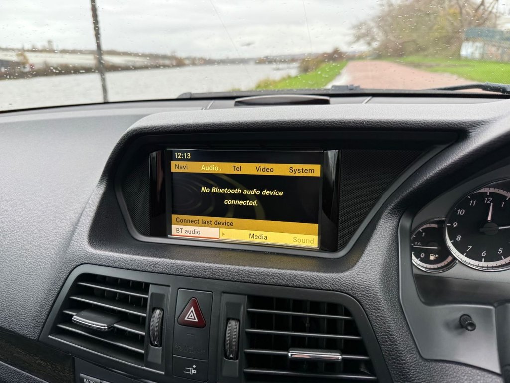 Used Mercedes-Benz E Class 2011 for sale - 76582914: Photo 14