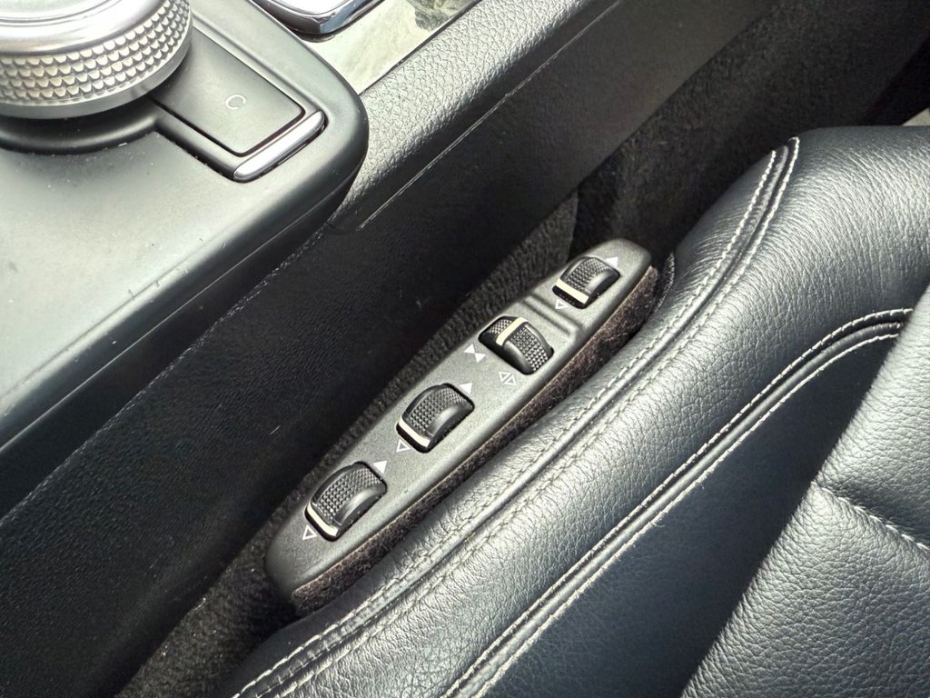 Used Mercedes-Benz E Class 2011 for sale - 76582914: Photo 19