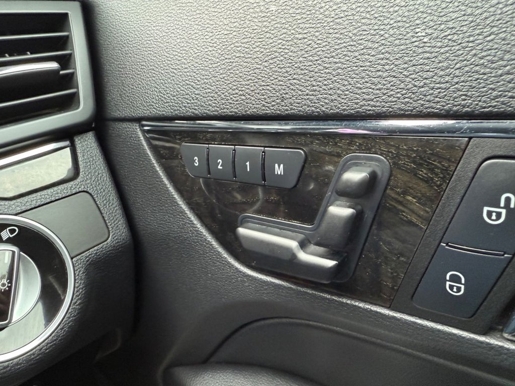 Used Mercedes-Benz E Class 2011 for sale - 76582914: Photo 24