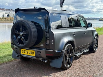 Used Land Rover Defender 110 2022 for sale - 79871032: Photo