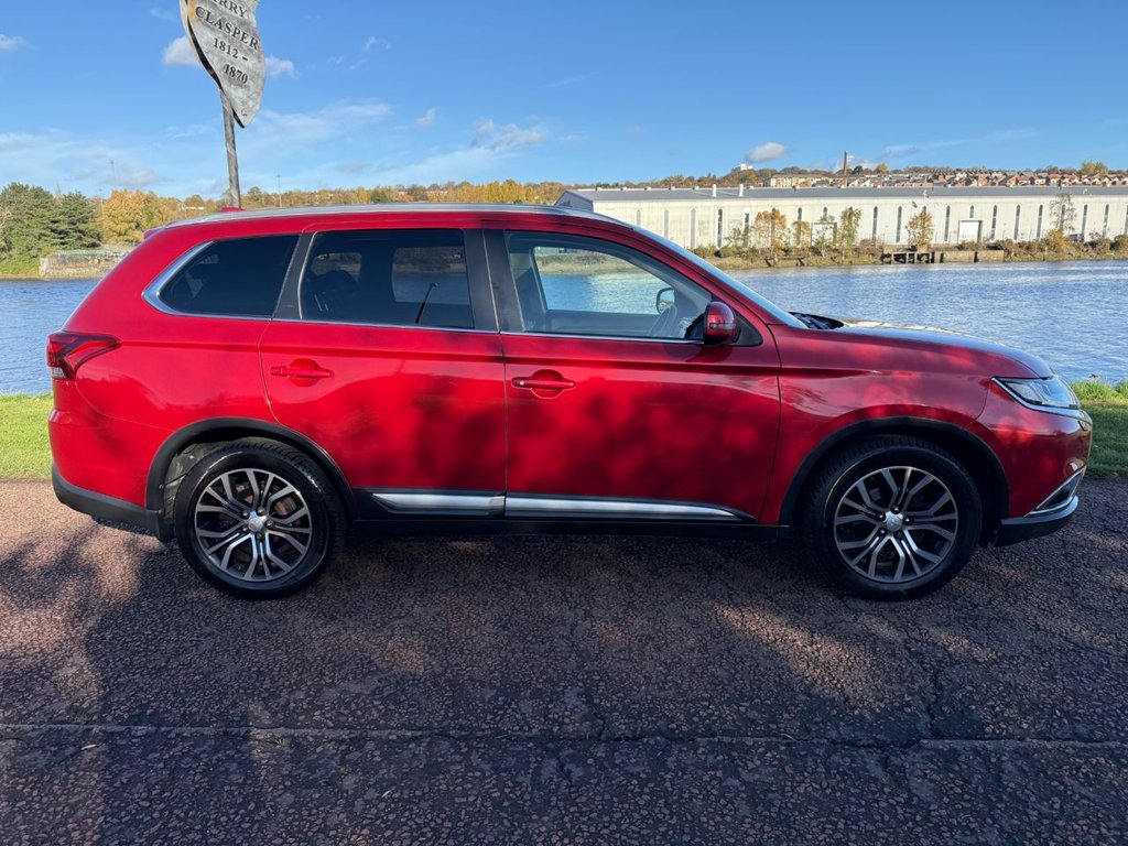 Used Mitsubishi Outlander 2016 for sale - 76445809: Photo 2
