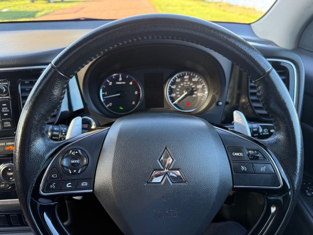 Used Mitsubishi Outlander 2016 for sale - 76445809: Photo 24