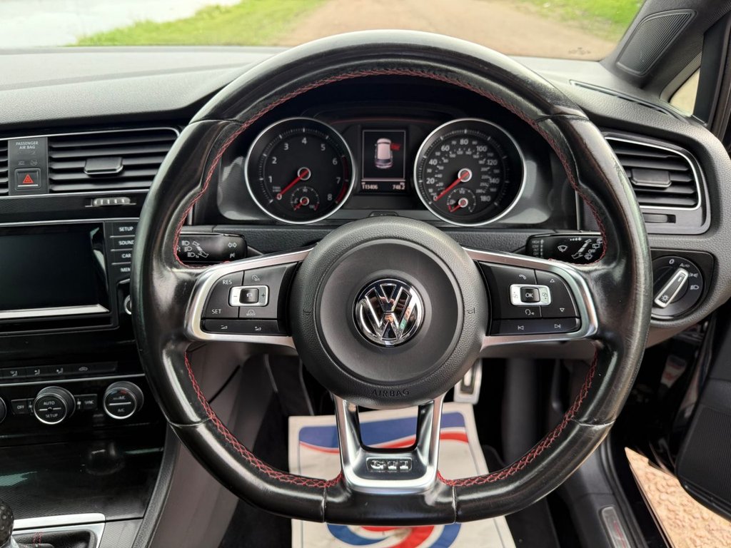 Used Volkswagen Golf 2014 for sale - 77952475: Photo 14